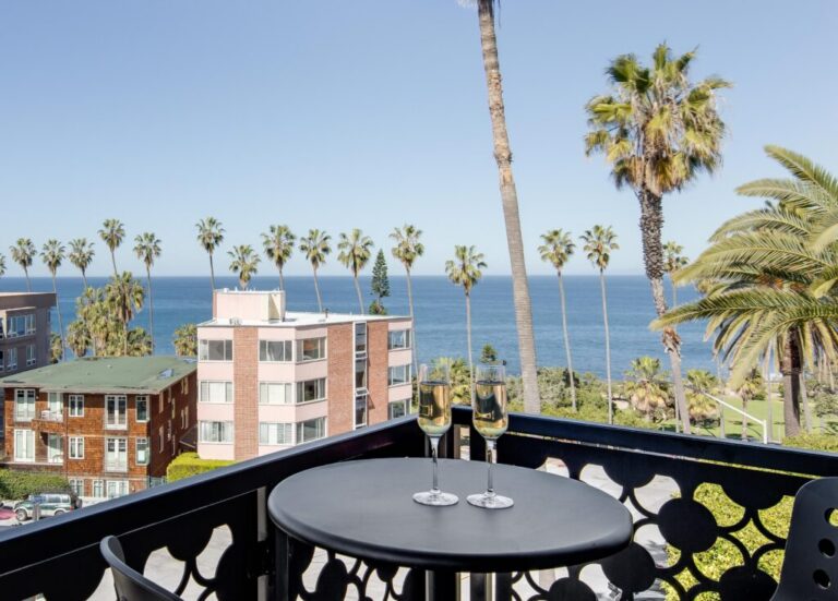 Best Smart Hotels for Digital Nomads: A Guide to Productivity Infrastructure